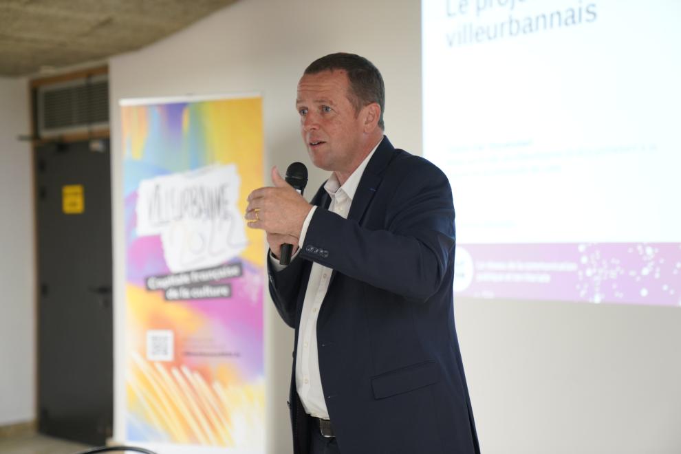 Cédric Van Styvendael, maire de Villeurbanne et vi-président de la métropole de Lyon en ouverture du voyage d'étude